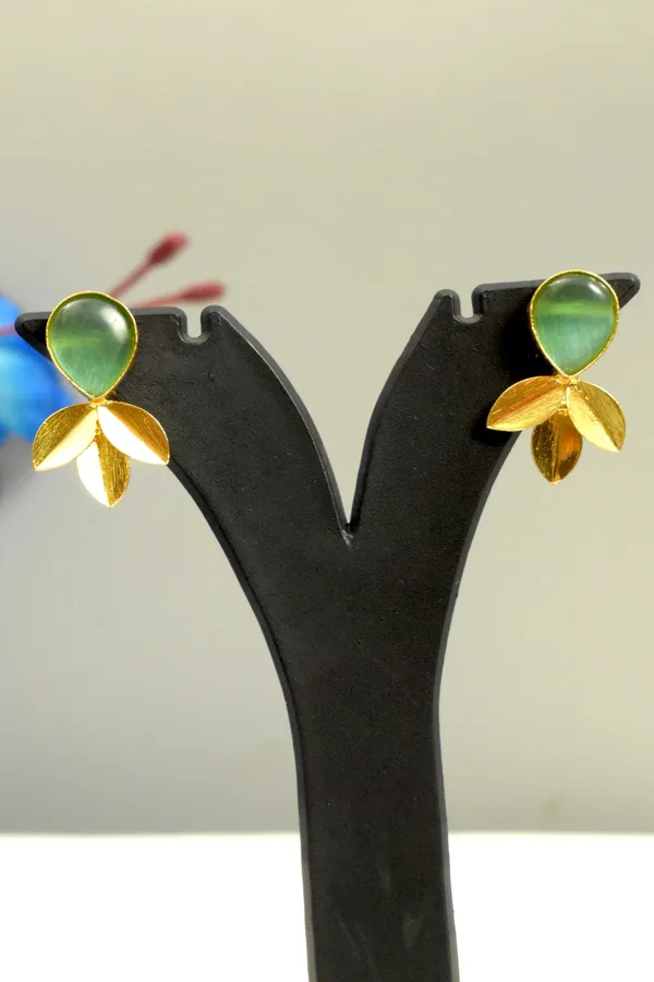 Premium_Quality_studs
