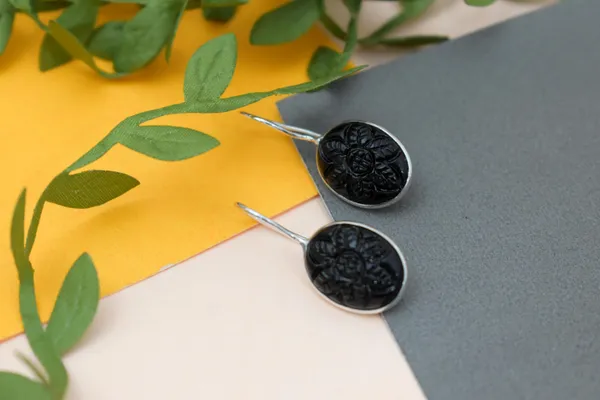 Black_Carving_Stone_Earring