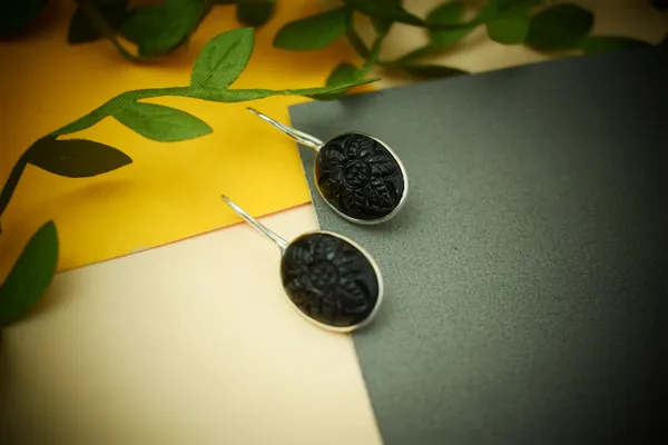 Black_Carving_Stone_Earring