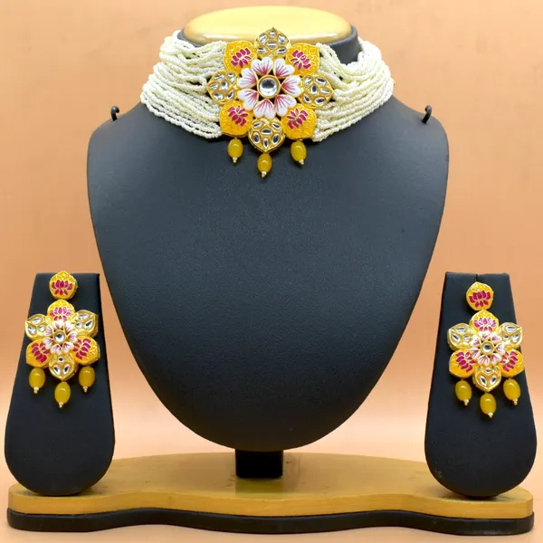 Yellow_Choker_Necklace_Set_and_Earrings