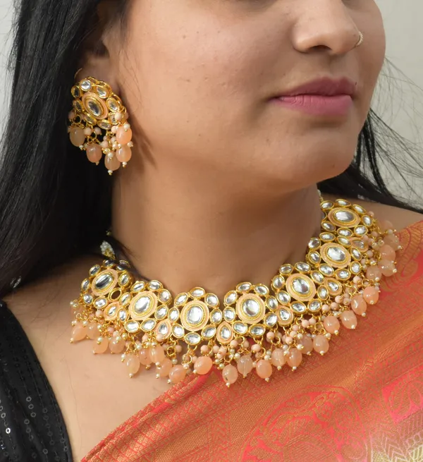Peach_Choker_Necklace_Set_and_Earrings_with_Maang_ikka