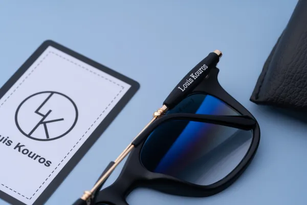 LOUIS_KOUROS__Blue_Gradient_Buloster_Mirrored,_UV_Protection,_Night_Vision,_Toughened_Glass_Lens,_UV_Protection,_Riding_Glasses,_Retro_Square,_Wayfarer_Sunglasses_(52)__(For_Men_&_Women,_Blue_Gradient)