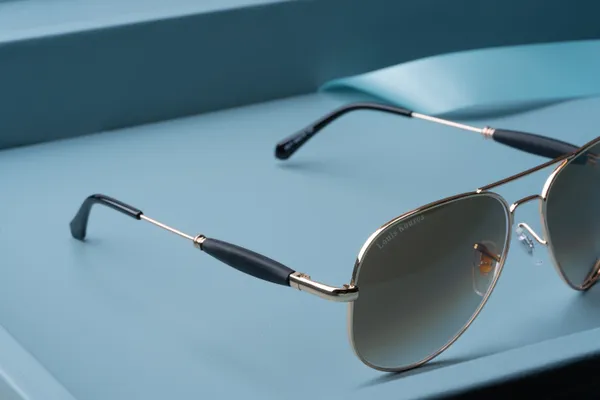 Louis_Kouros_Brown_Gradient_Airomade_Mirrored(Glass),_UV_Protection,_Toughened_Glass_Lens,_UV_Protection,_Night_Vision,_Aviator_Sunglasses_(62)__(For_Men_&_Women,_Brown_Gradient)