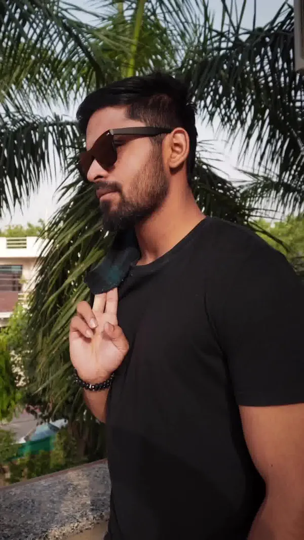 Black_Smyder_Square_Sunglasses