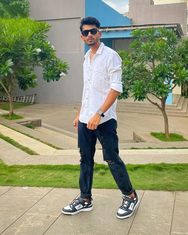 Black_Smyder_Square_Sunglasses