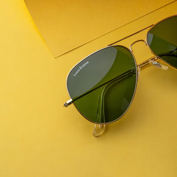 LOUIS_KOUROS_Green_Armstoner_Mirrored(Glass),_UV_Protection,_Toughened_Glass_Lens,_UV_Protection,_Night_Vision,_Aviator_Sunglasses_(62)__(For_Men_&_Women,_Green)