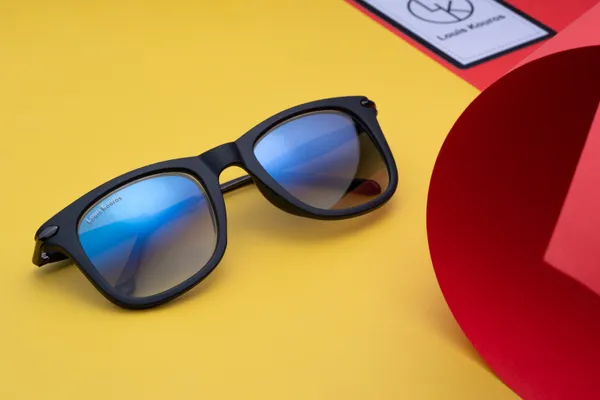 LOUIS_KOUROS__Blue_Gradient_Buloster_Mirrored,_UV_Protection,_Night_Vision,_Toughened_Glass_Lens,_UV_Protection,_Riding_Glasses,_Retro_Square,_Wayfarer_Sunglasses_(52)__(For_Men_&_Women,_Blue_Gradient)