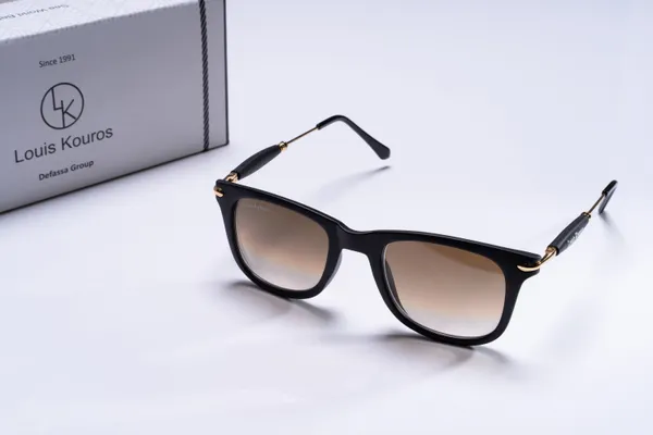 LOUIS_KOUROS__Brown_Gradient_Buloster_Mirrored,_UV_Protection,_Night_Vision,_Toughened_Glass_Lens,_UV_Protection,_Riding_Glasses,_Retro_Square,_Wayfarer_Sunglasses_(52)__(For_Men_&_Women,_Brown_Gradient_)