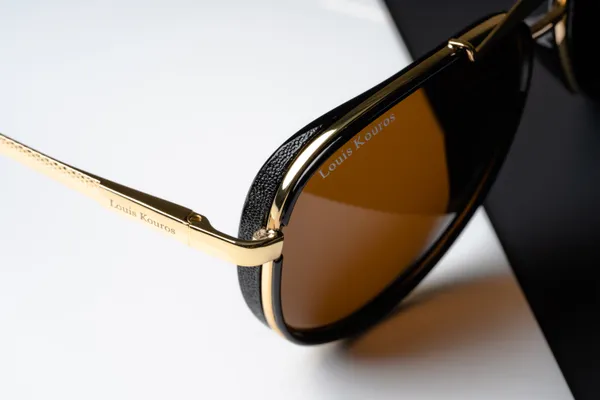 Louis_Kouros_Brown_Cherokee_Mirrored(Glass),_UV_Protection,_Toughened_Glass_Lens,_UV_Protection,_Night_Vision,_Oval,_Aviator_Sunglasses_(60)__(For_Men_&_Women,_Brown)