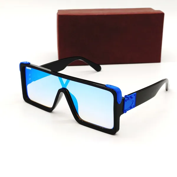 Aqua_Blue_Manchester_Square_Sunglasses