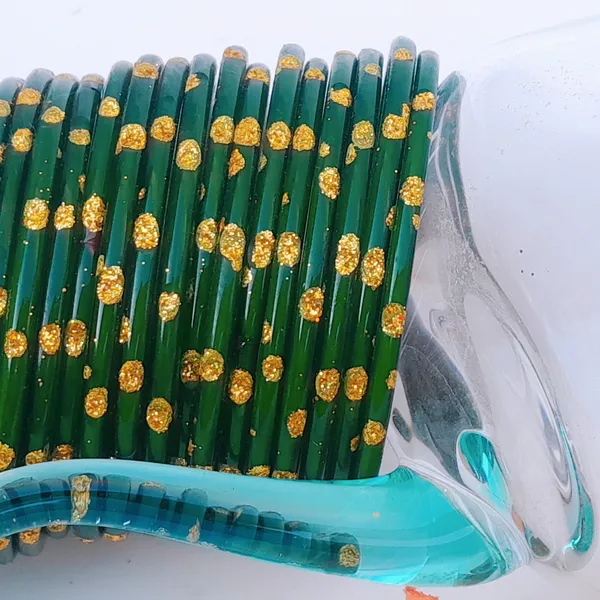 Pack_of_24_Glass_Bangles_For_Women_And_Girls_Chudi_Set_Golden_Zari_Work_Green_with_Glossy_Finished