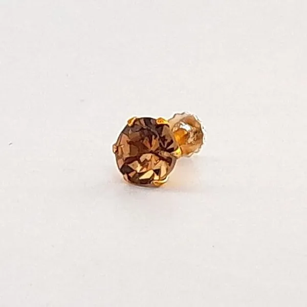 Set_of_4_Nose_Pin_for_Women_and_Girls_Traditional_Nose_Stud_Piercing_Combo_Accessories_Jewellery_Gift_for_Girls_and_Women