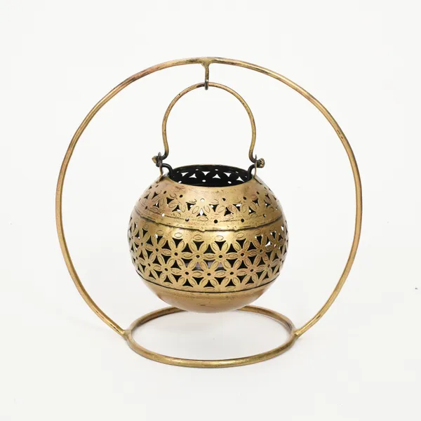 Metal_Gold_Finish_Rajasthani_Artistic_Tea_Light_Candle_And_Dhoop_Holder