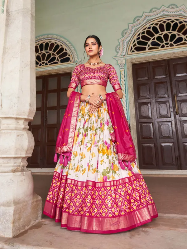 Pink_Patola_Print_Traditional_Lehenga_Choli_(Flower_Pink)
