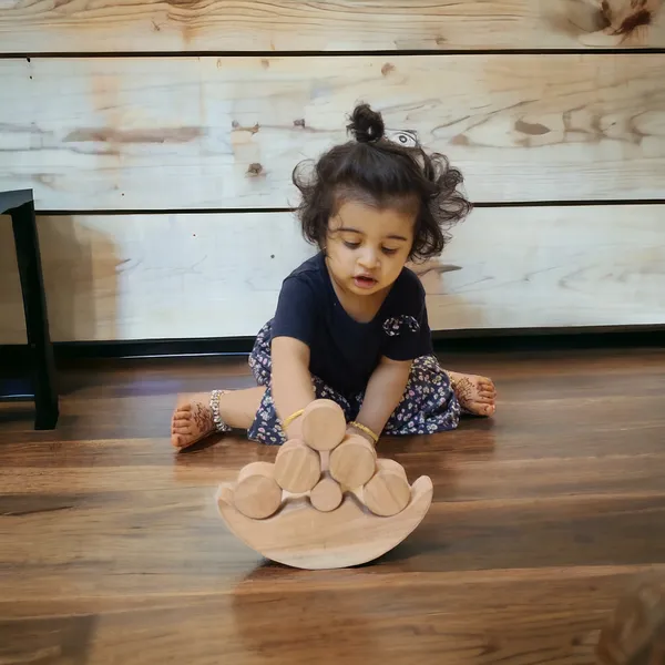 Neem_Wooden_Balancing_Moon_Toy-_Montessori_Kid's_Stacking_Toy