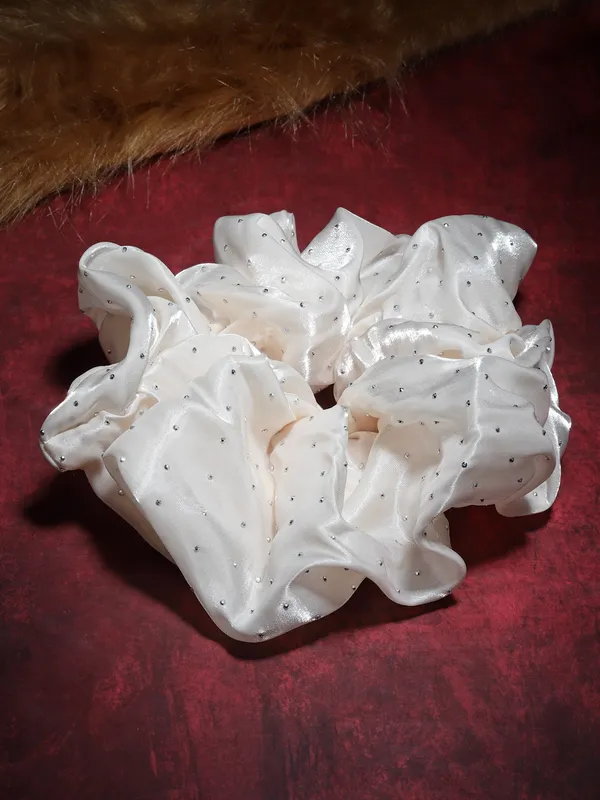Vogue_Accessories_Scrunchies_For_Hair_Tie_for_Women_and_Girls__Off_White