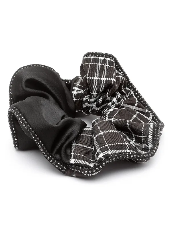 Black_Check_Satin_fabric_Scrunchies_|_Premium_Hair_Accessories