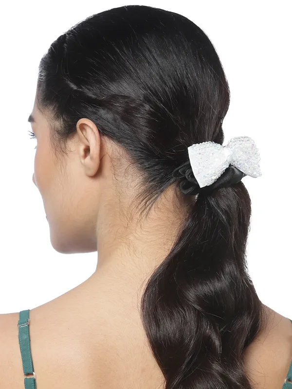 Vogue_Hair_Accessories_Trendy_Pony_Tie_Scrunchies_For_Girls_And_Women