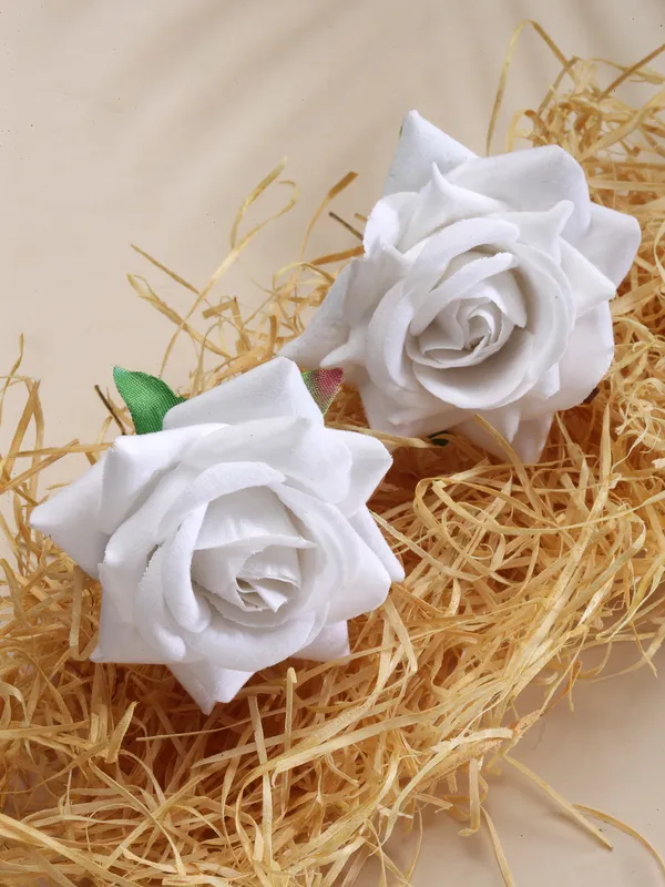 White_Rose_Juda_Hair_Pin_|_Premium_Hair_Accessories