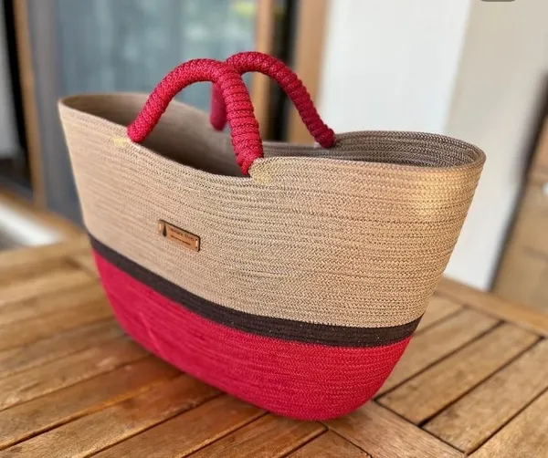 The_Golden_Dusk_Sling_A_Timelessly_Elegant_Jute_Handbag_for_Sophisticated_Style
