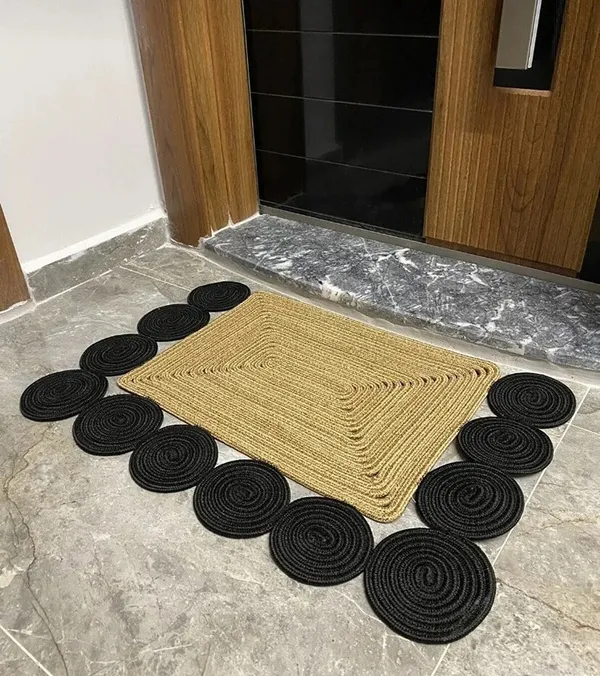 Handmade_Jute_Door_Mat_with_Spiral_Border
