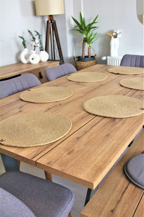 Elevate_your_table_with_artisanal_elegance_in_beige_color