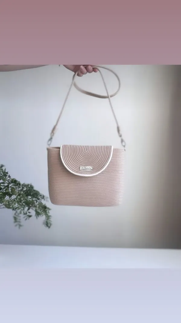 All_the_Cultures_Fabricating_India_Handmade_Small_Dry_grass/Natural_Cane/Chic_Dry_Grass_bag/handbag_from_Manipur/carry_tote_bag_Sling_Bags-unique-green-plain