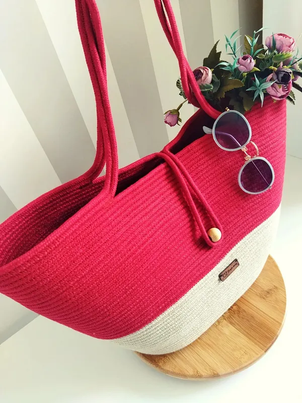 Earthly_Elegance__Handmade_Women_Tote_Jute_Bag__Red
