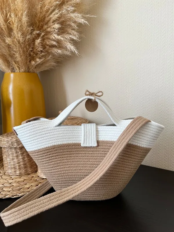 Jute_Bag,_fashionable_casual_bag,_perfect_gift,_hand_made,_cotton_and_jute_rope_bag