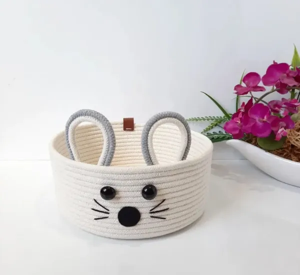 Unique-green-plain_'s_EcoCarry:_Jute_&_Cotton_Bag_Ensemble