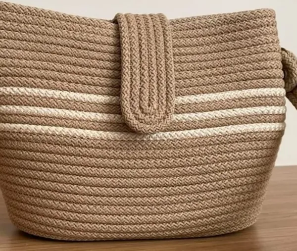 The_Classic_Woven_Top_Handle_Tote_Stylish_Shoulder_Handbag_for_Women_Everyday_Elegance