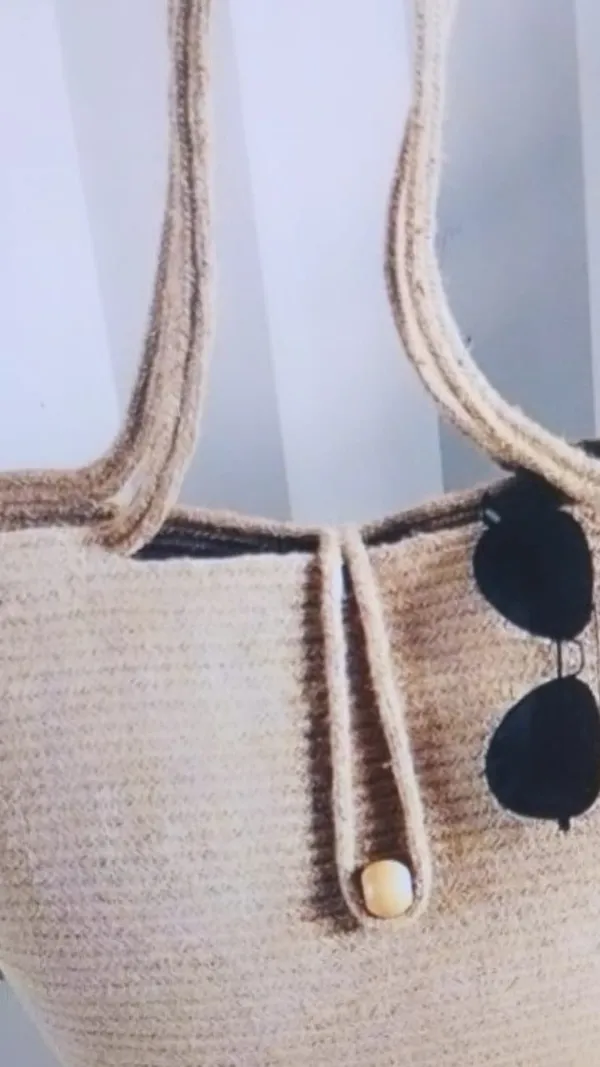 Lady_Luxe:_Cotton_&_Jute_Bags_for_Women_in_beige_color