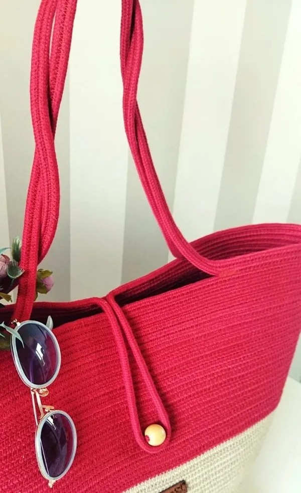 Earthly_Elegance__Handmade_Women_Tote_Jute_Bag__Red