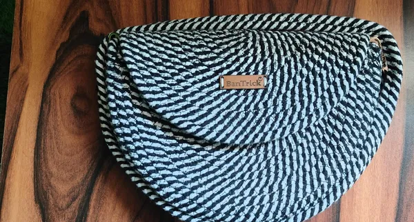 Handmade_Natural_Jute_Striped_Sling_Shoulder_Bag