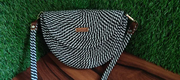 Handmade_Natural_Jute_Striped_Sling_Shoulder_Bag