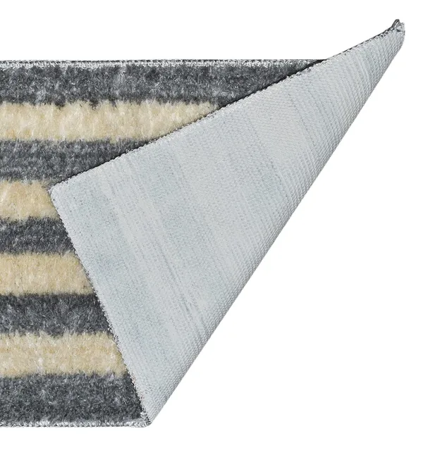 _Bath_Mat_Tufted_Microfiber_Bathroom_Rug_Montella_Floor_Mat_Size_-_40x60_CM,_Non-Slip_Gel_Backing_Mat_for_Bedroom,_Bathroom,_Entrance_Door,_Office,_Pack_of_1_Piece_-_Silver