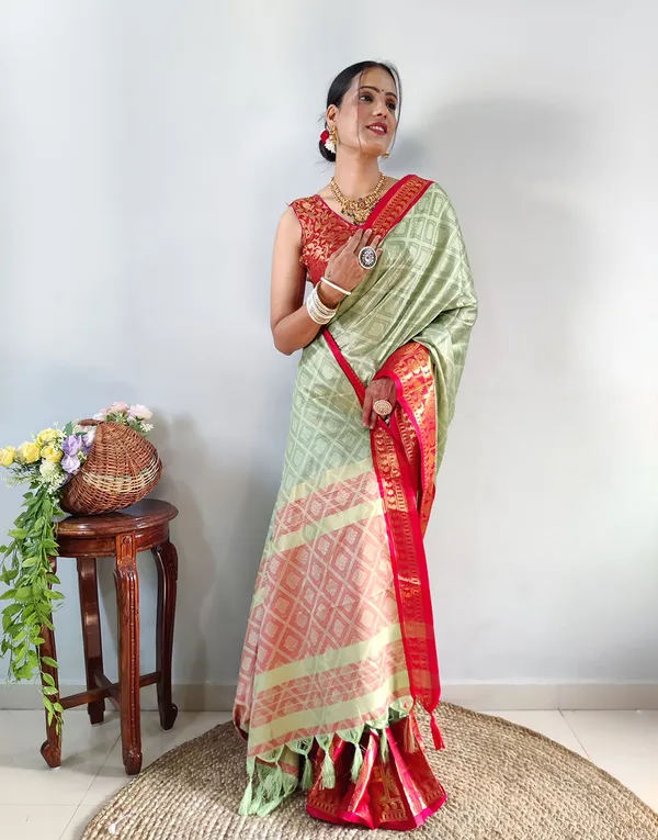Pista_Red_1_Min_In_Ready_To_Wear_Pure_Aura_Cotton_Silk_Saree_With_Jacquard_Blouse_Piece_For_Women