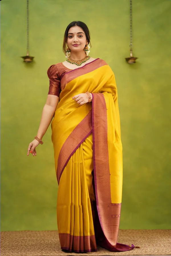Yellow_Pure_Kanjivaram_Silk_Saree_With_Brocade_Blouse_For_Women
