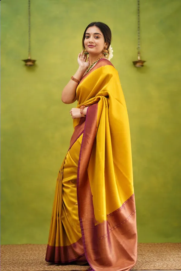 Yellow_Pure_Kanjivaram_Silk_Saree_With_Brocade_Blouse_For_Women