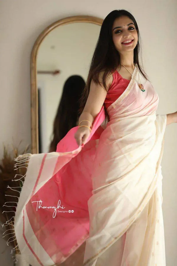 White_Pink_Aquiliq_Woven_Bollywood_Chanderi_Saree_For_Women