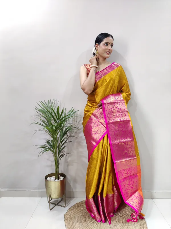 Mustard_Pink_Aquiliq_Woven_Bollywood_Cotton_Silk_Saree_For_Women