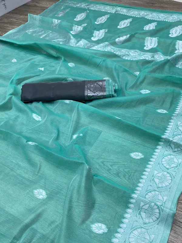 Sky_Pure_Kanjivaram_Silk_Saree_With_Brocade_Blouse_For_Women