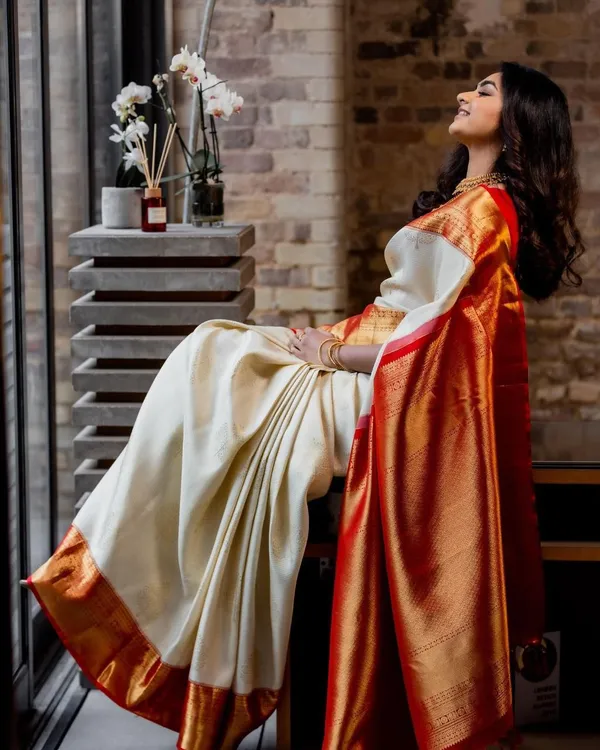 White_Red_Pure_Kanjivaram_Silk_Saree_With_Brocade_Blouse_For_Women
