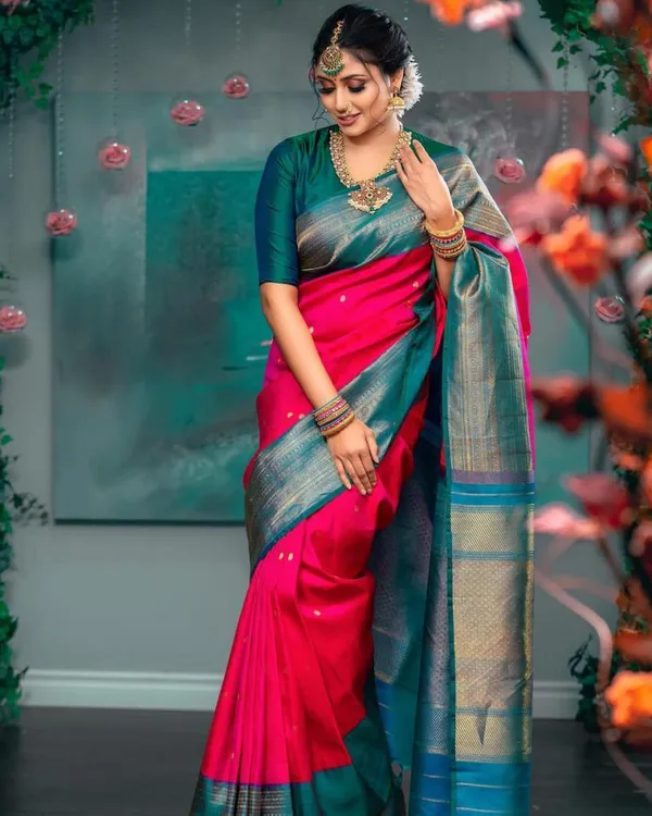 Pink_Pure_Kanjivaram_Silk_Saree_With_Brocade_Blouse_For_Women