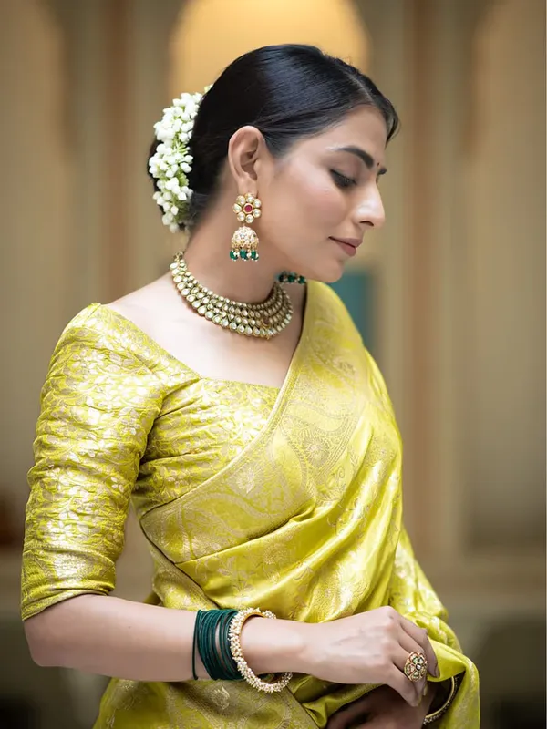 Lemon_Pure_Kanjivaram_Silk_Saree_With_Brocade_Blouse_For_Women