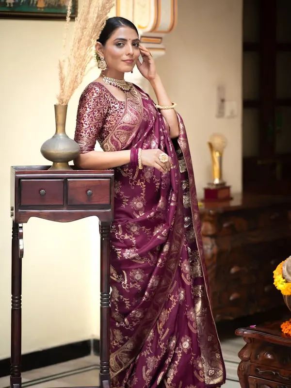 Purple_Pure_Kanjivaram_Silk_Saree_With_Brocade_Blouse_For_Women