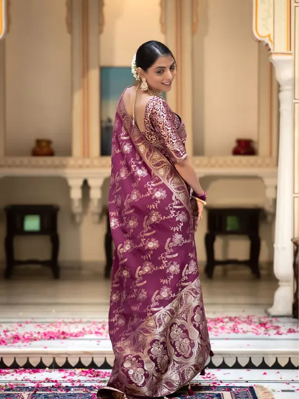Purple_Pure_Kanjivaram_Silk_Saree_With_Brocade_Blouse_For_Women