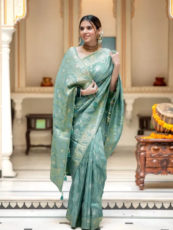 Sky_Pure_Kanjivaram_Silk_Saree_With_Brocade_Blouse_For_Women