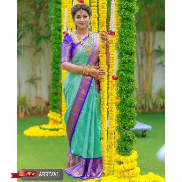 Sky_Pure_Kanjivaram_Silk_Saree_With_Brocade_Blouse_For_Women