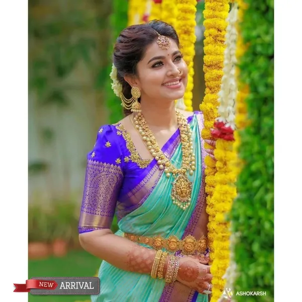Sky_Pure_Kanjivaram_Silk_Saree_With_Brocade_Blouse_For_Women